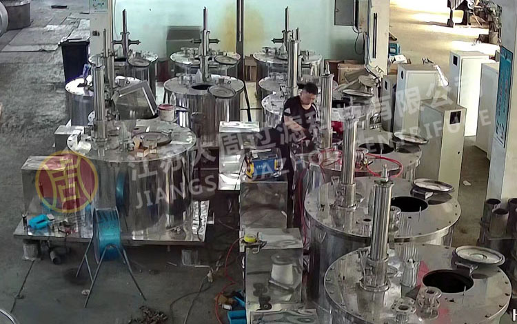 老客戶扎堆下單高標(biāo)準(zhǔn)刮刀全自動離心機